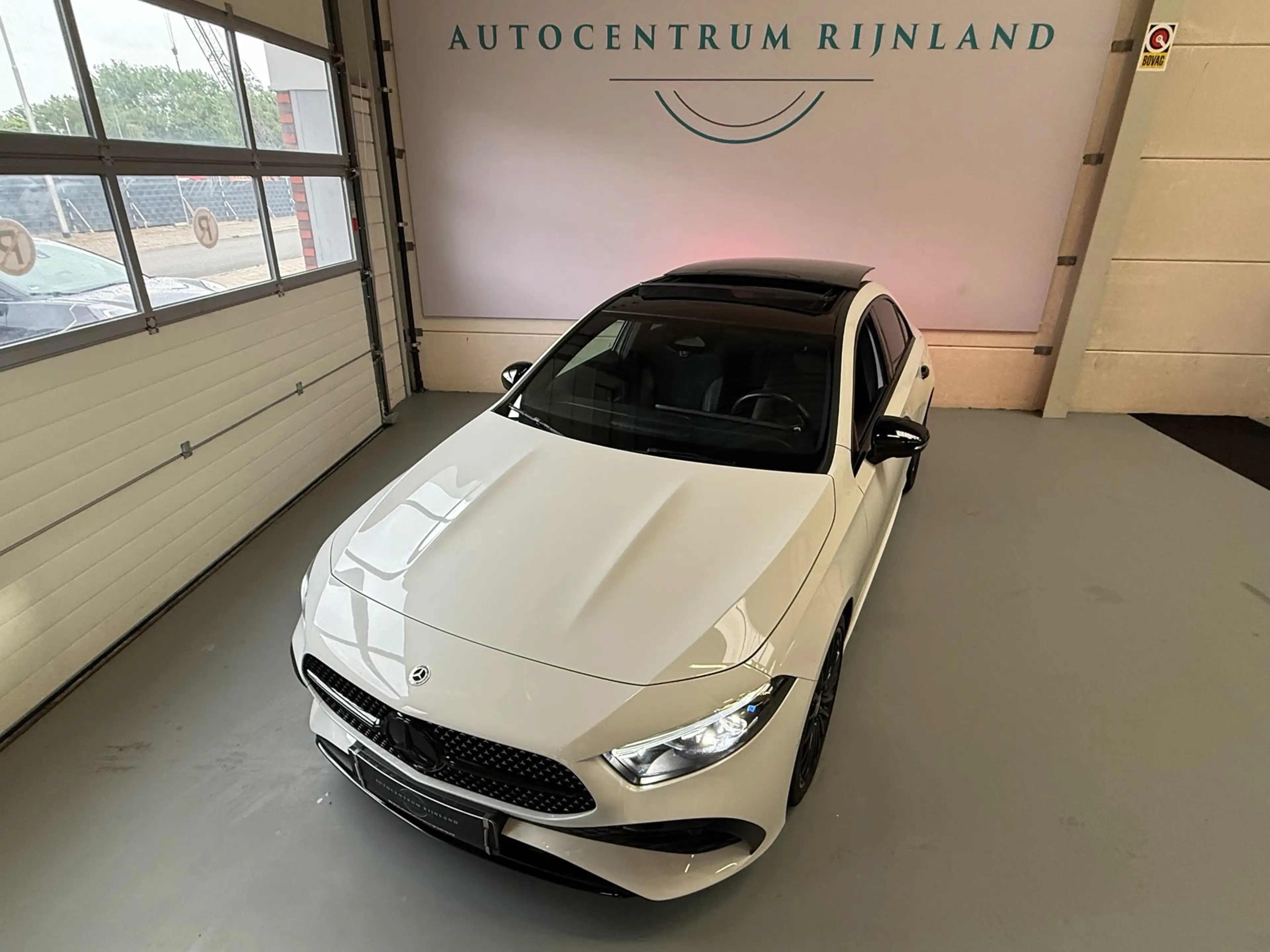 Mercedes-Benz A 180 AMG Black Line, Automaat, Panoramadak, Navi, Camer — photo 5