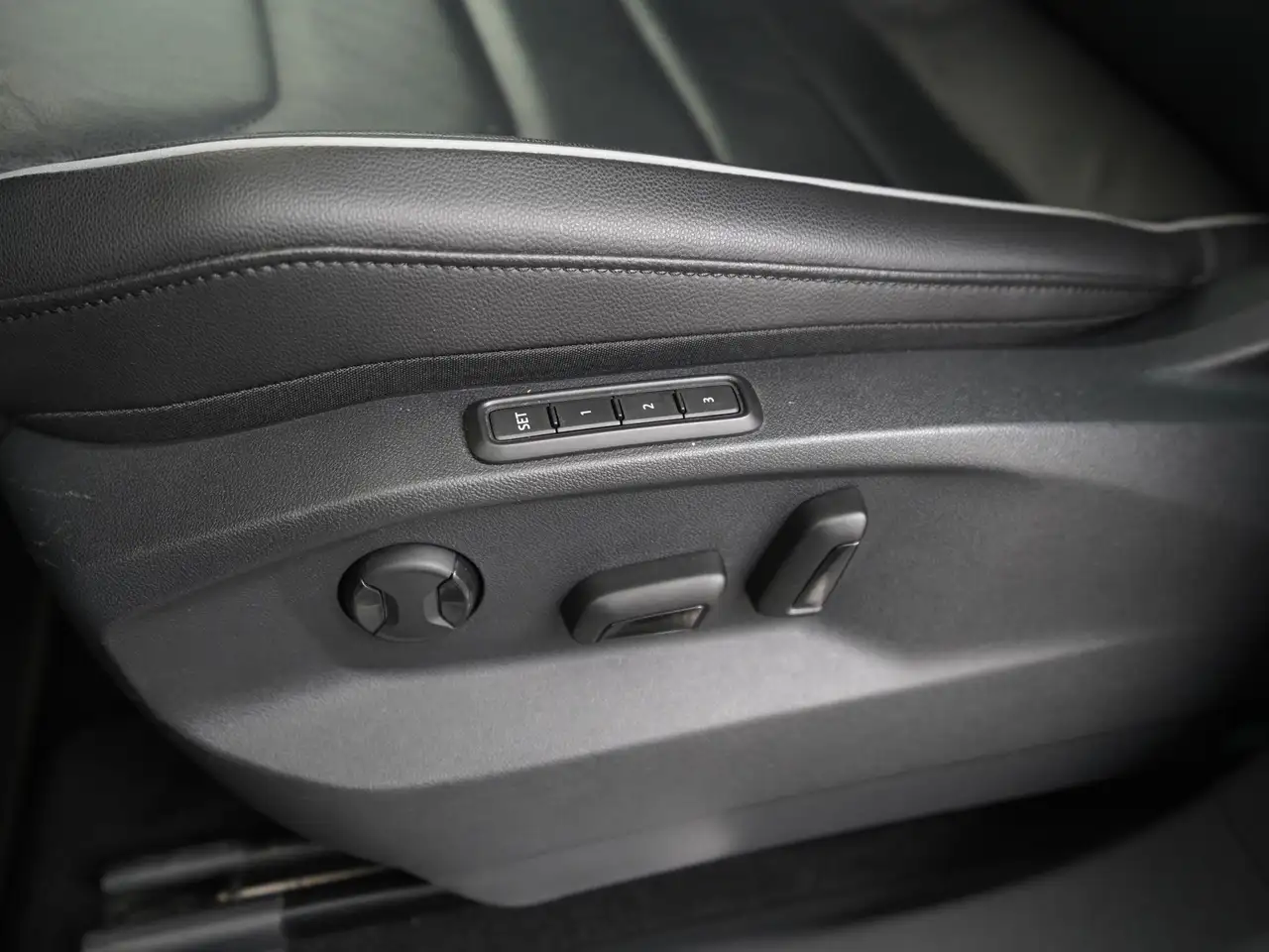 Volkswagen Tiguan 1.4 TSI eHybrid Elegance Panoramadak Leder M, миниатюра 28