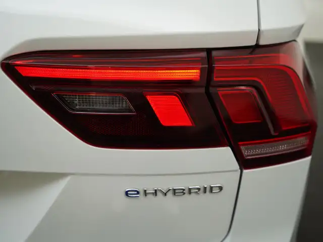 Volkswagen Tiguan view 21