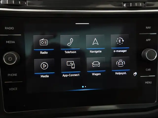 Volkswagen Tiguan view 14