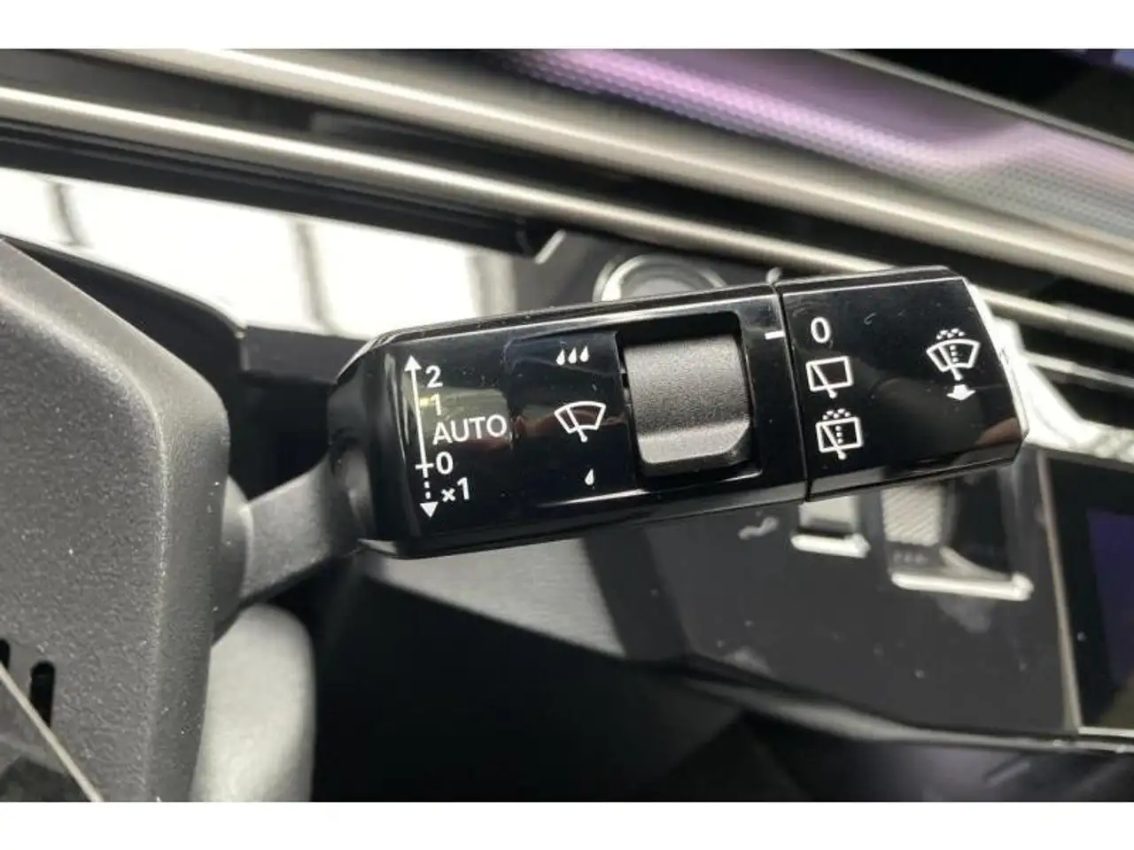 Peugeot 5008 GT* GPS Caméra 7places 145 PK HYBRID 28