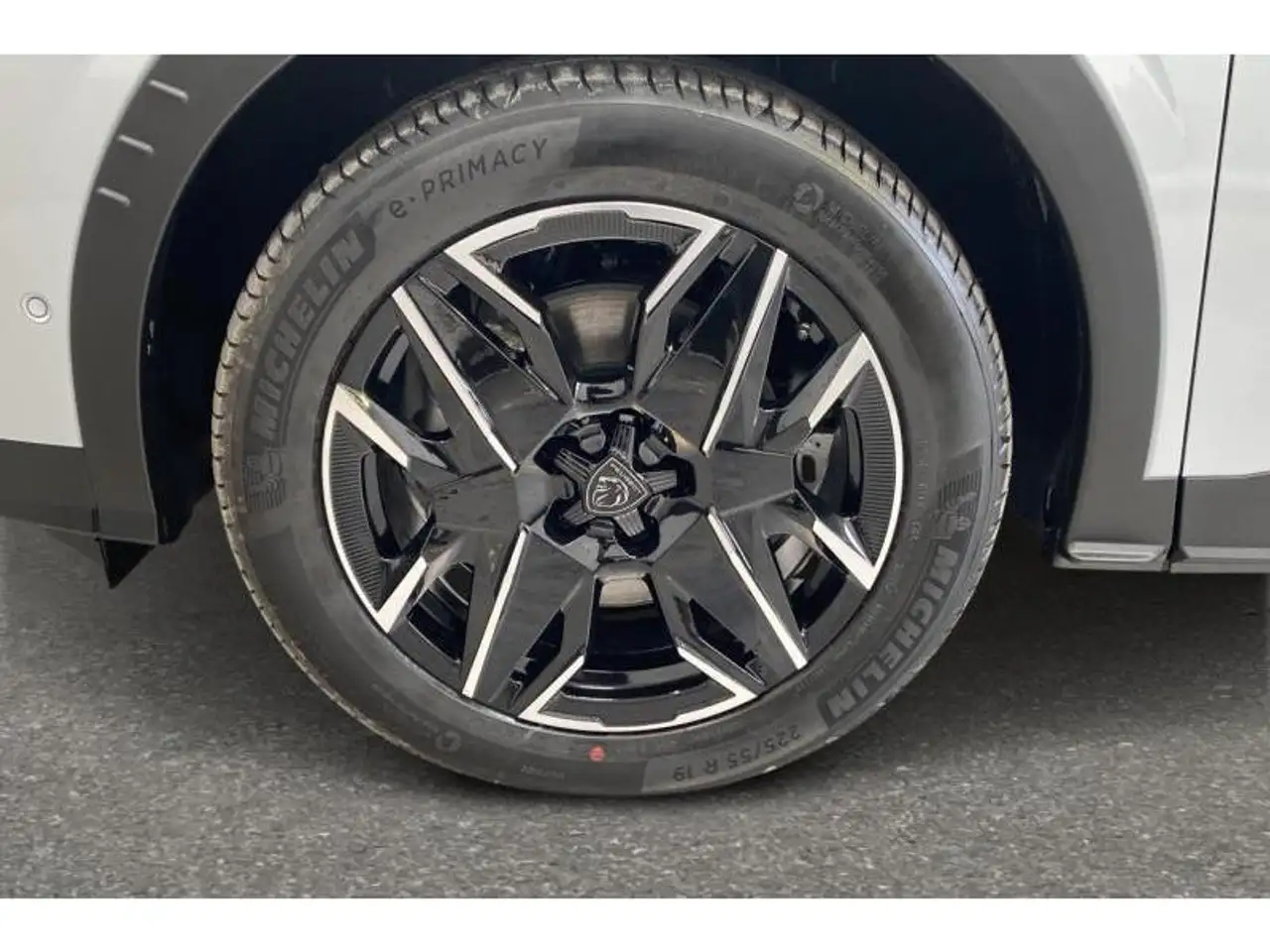 Peugeot 5008 GT* GPS Caméra 7places 145 PK HYBRID 21