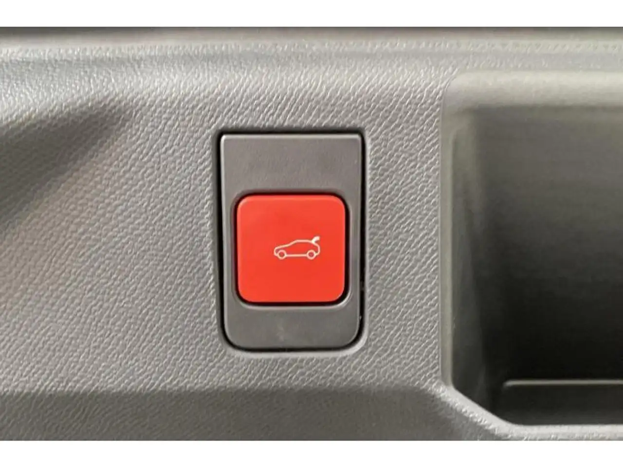 Peugeot 5008 GT* GPS Caméra 7places 145 PK HYBRID 24