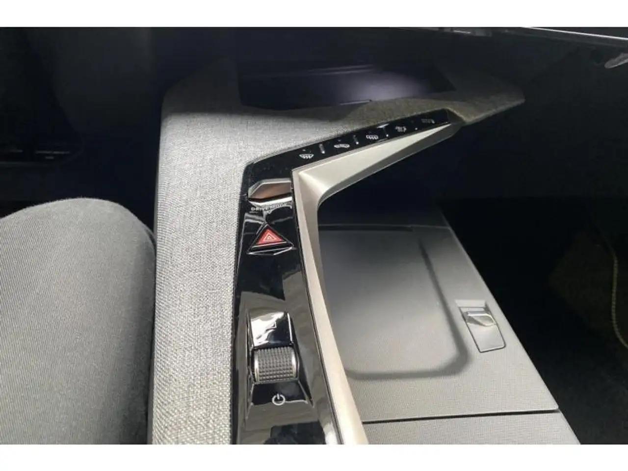 Peugeot 5008 GT* GPS Caméra 7places 145 PK HYBRID 40