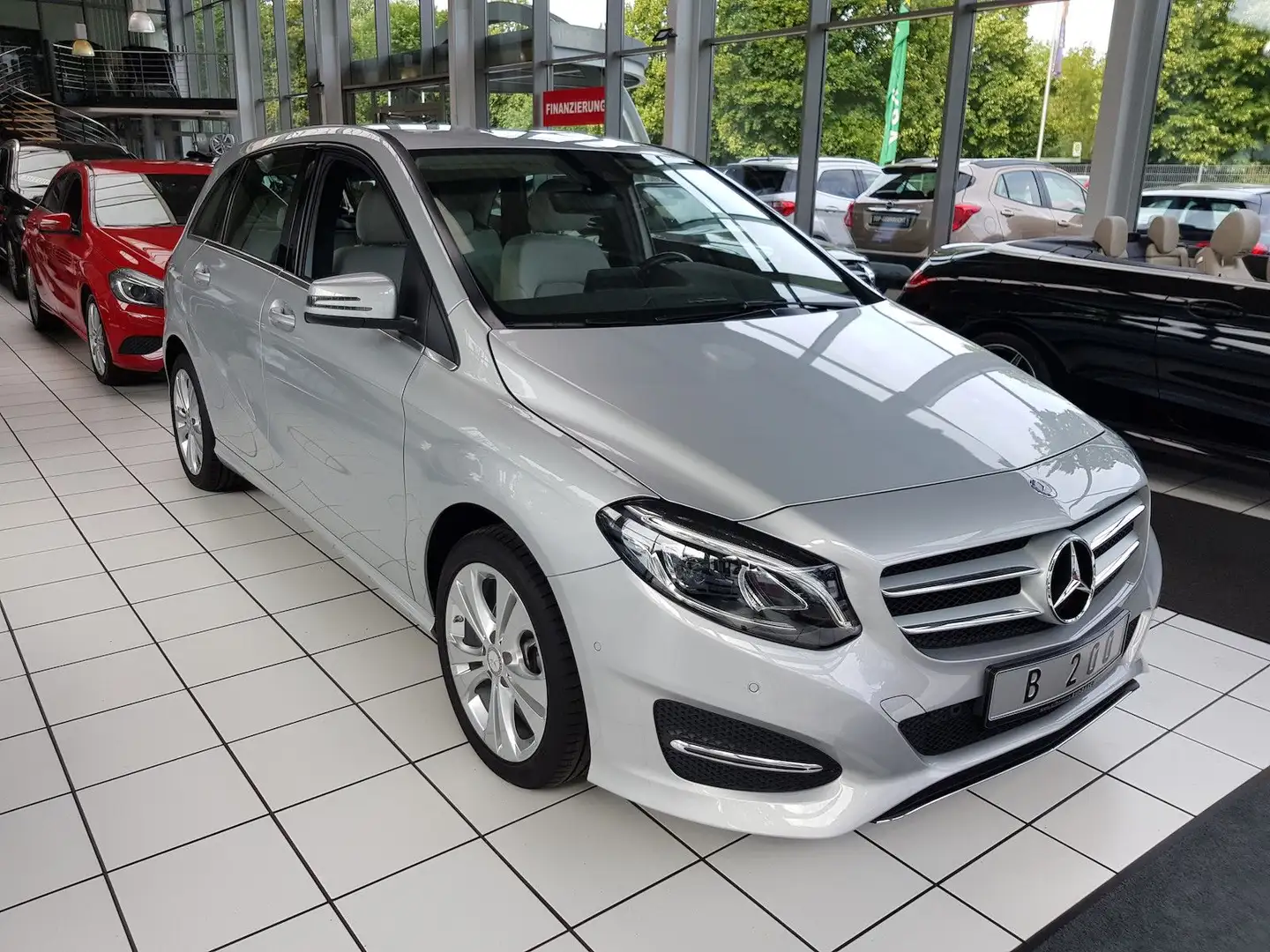 Mercedes-Benz B 200 URBAN LED NAVI SHZ PDC MEDIADISPLAY Argent - 2