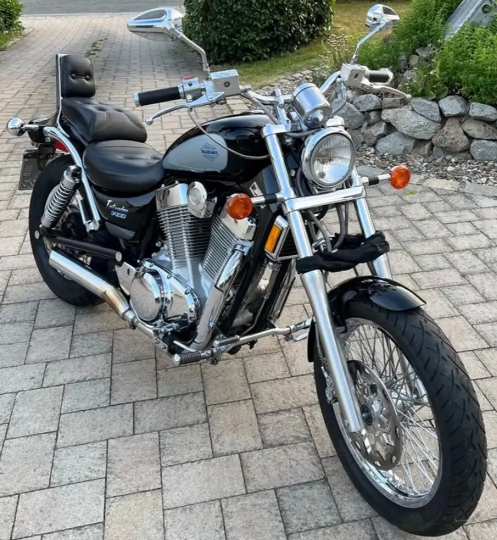 Suzuki VS 1400 Negro - 1