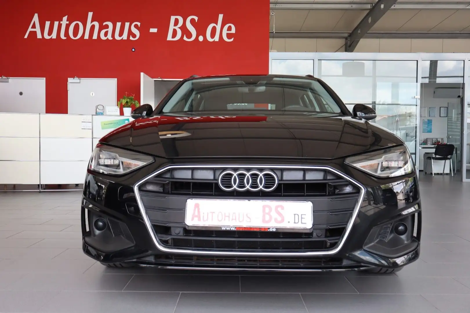 Audi A4 Avant 35 TDI S tronic, PDC,Navi,LED, 1.Hand Noir - 2