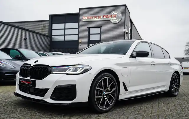 BMW 545 5-serie 545e xDrive Business Edition Plus | M-pakk
