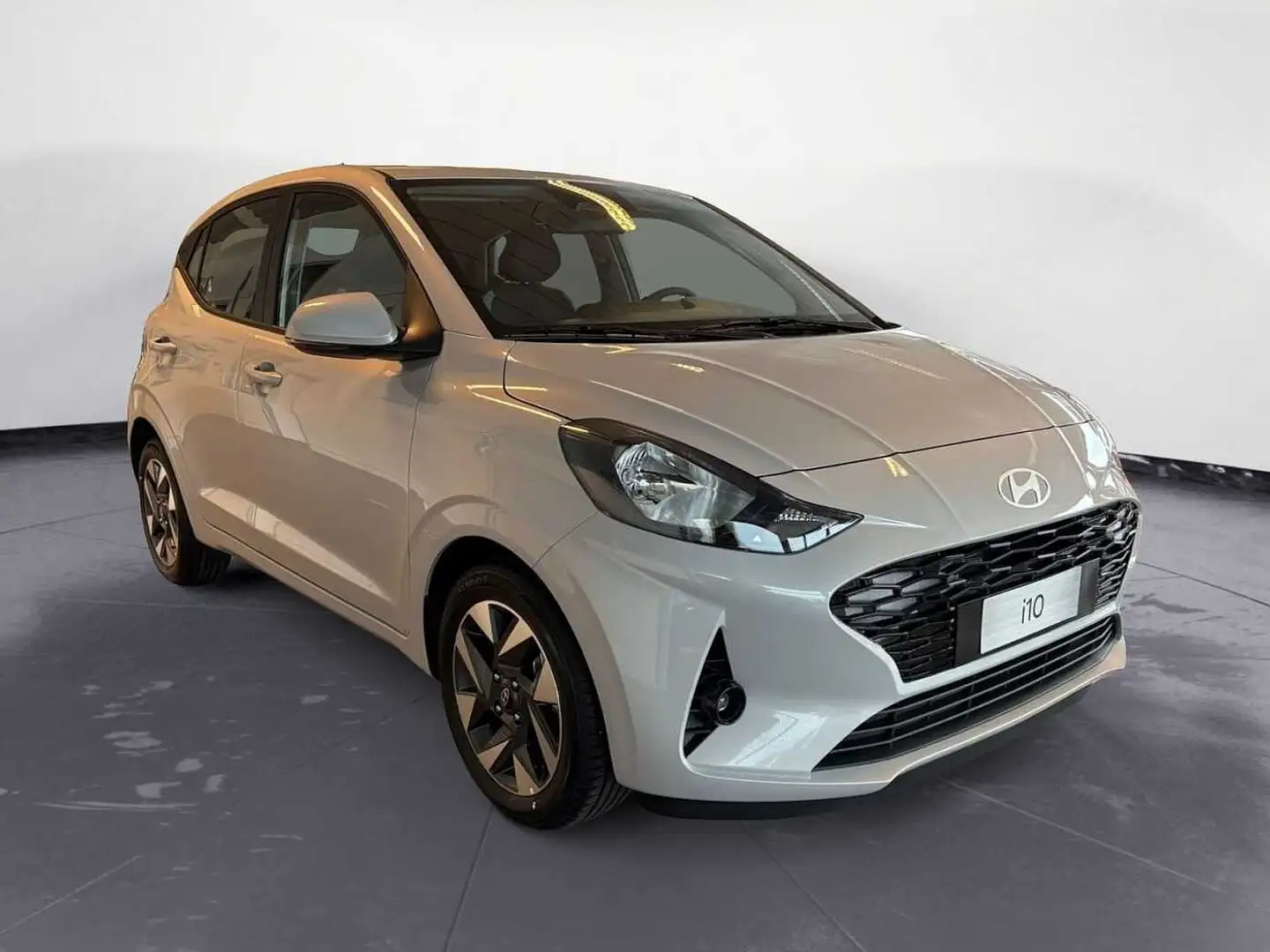 Hyundai i10 3ª serie 1.0 MPI Connectline Gris - 1