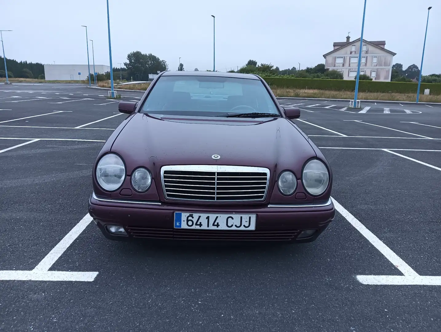 Mercedes-Benz E 300 TD Avantgarde - 1