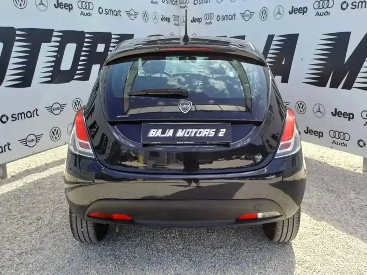 Lancia Ypsilon 2024