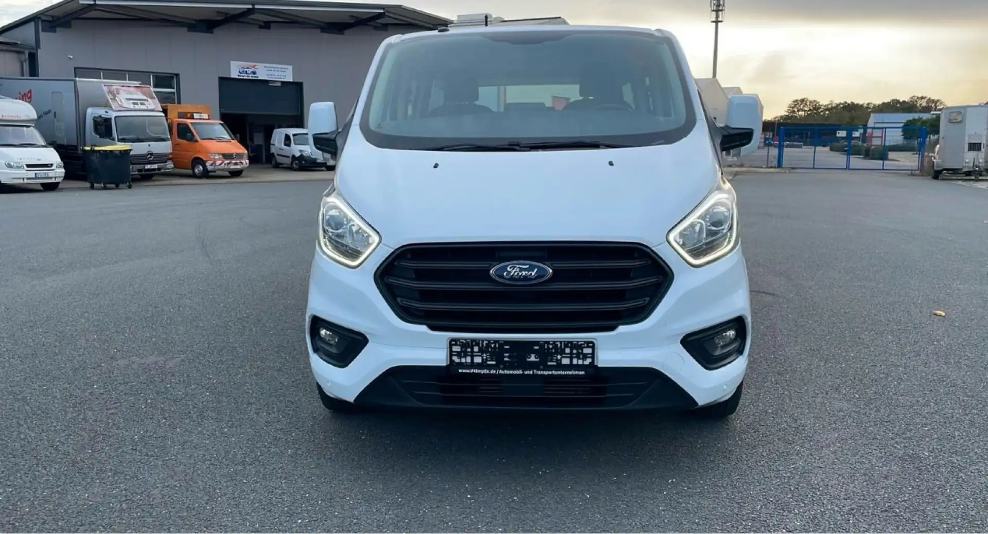 Ford Transit Custom 8 posti doppio Clima Navi Pdc Bianco - 1
