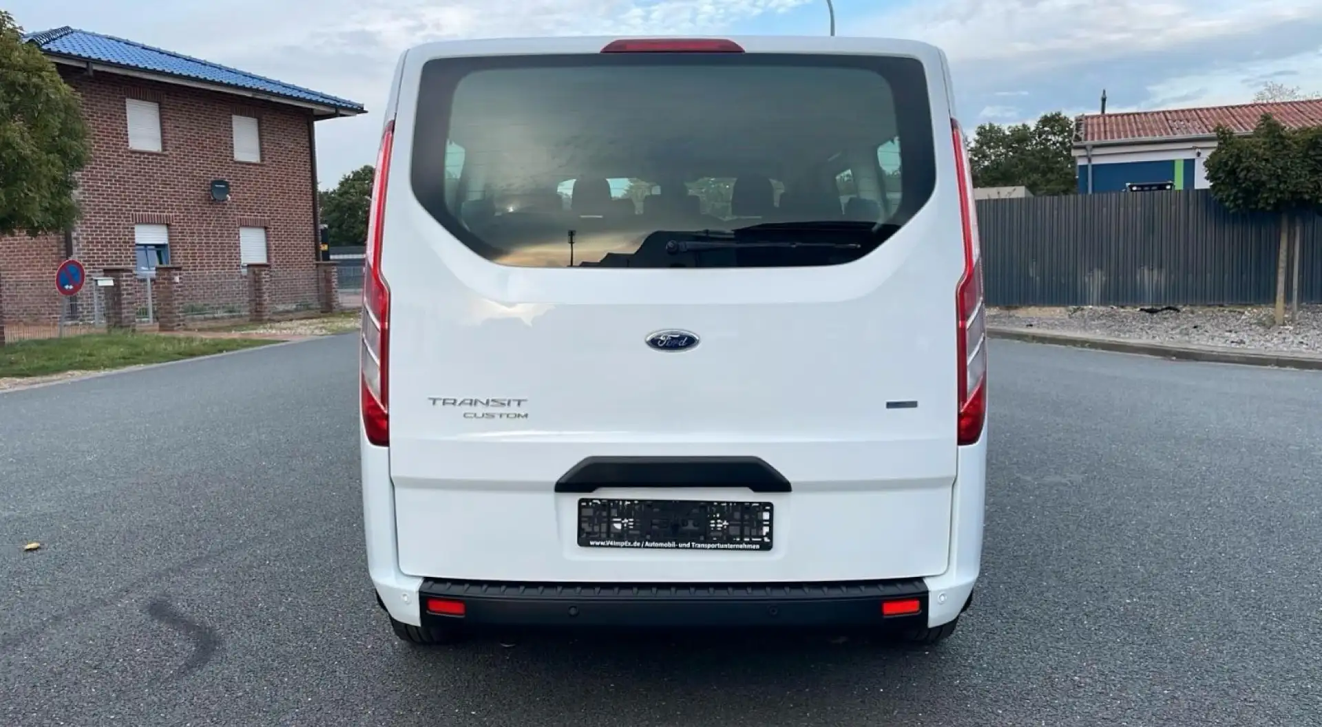 Ford Transit Custom 8 posti doppio Clima Navi Pdc Bianco - 2