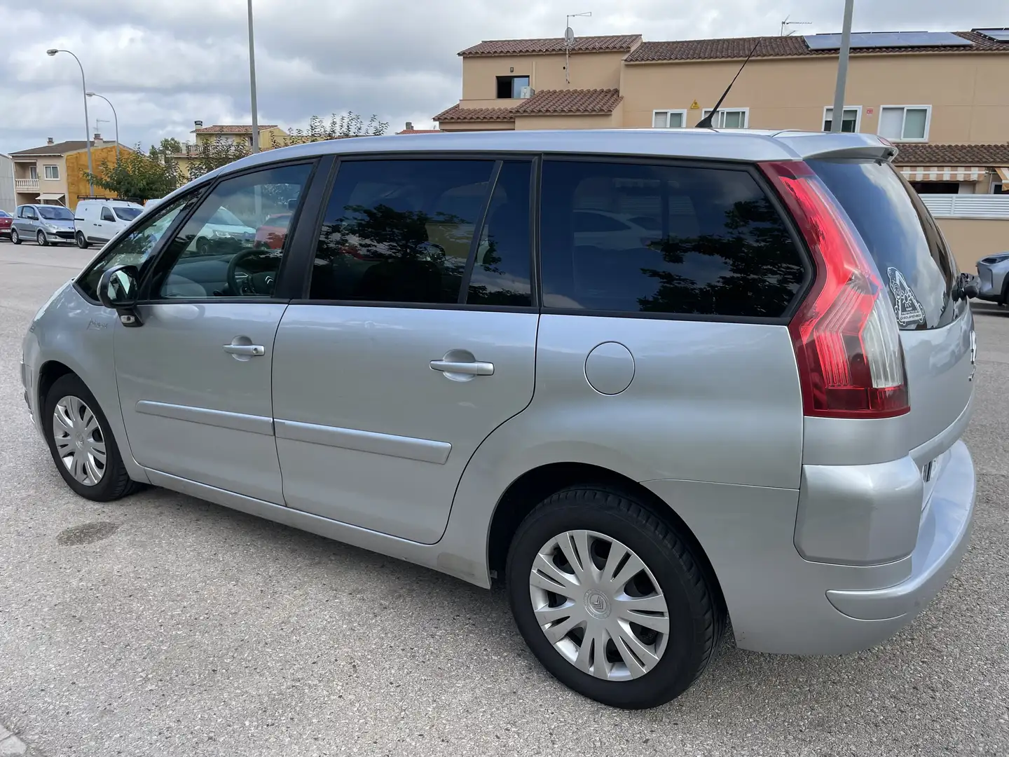 Citroen Grand C4 Picasso Citroën C4 Grand Picasso 1.6 HDi 110 CV – 7 Pla - 2