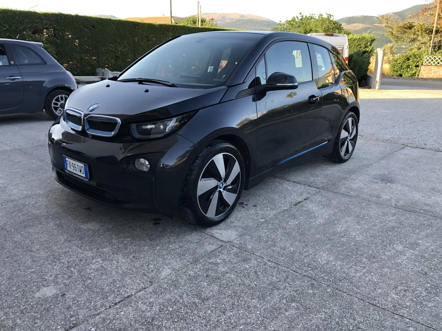 BMW i3 60 Ah NAVI PROF*CERCHI 19”*PDC* - 1