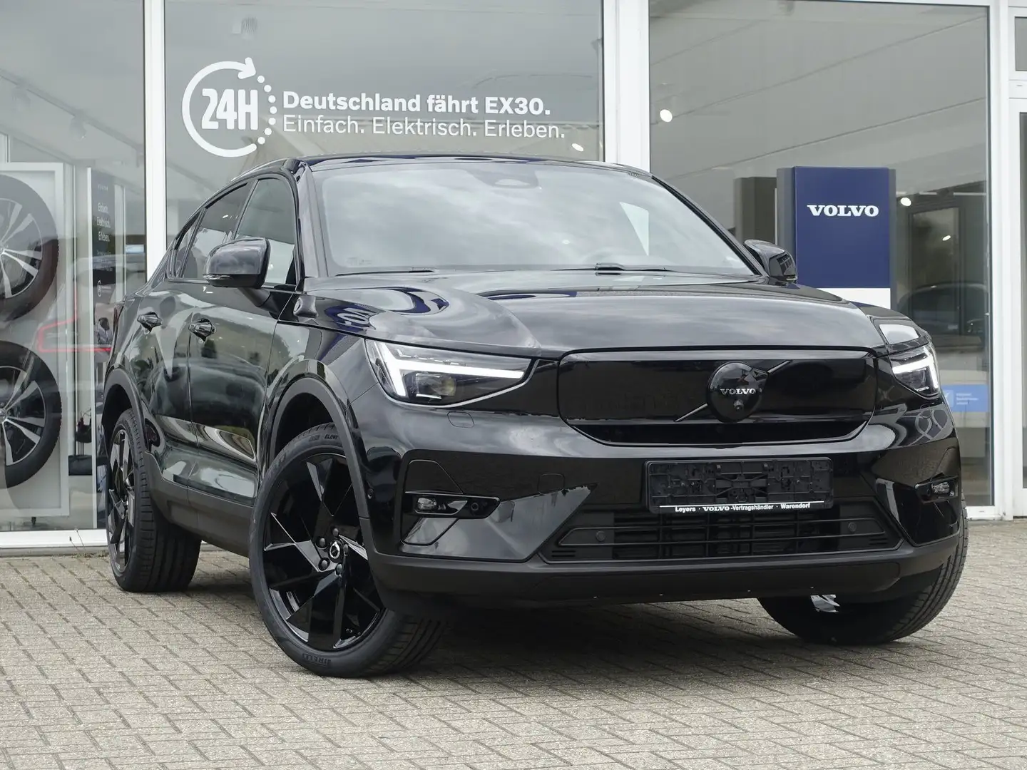 Volvo C40 EC40 Black Edition Ultra Single Ext. ab € 459,- Negru - 2