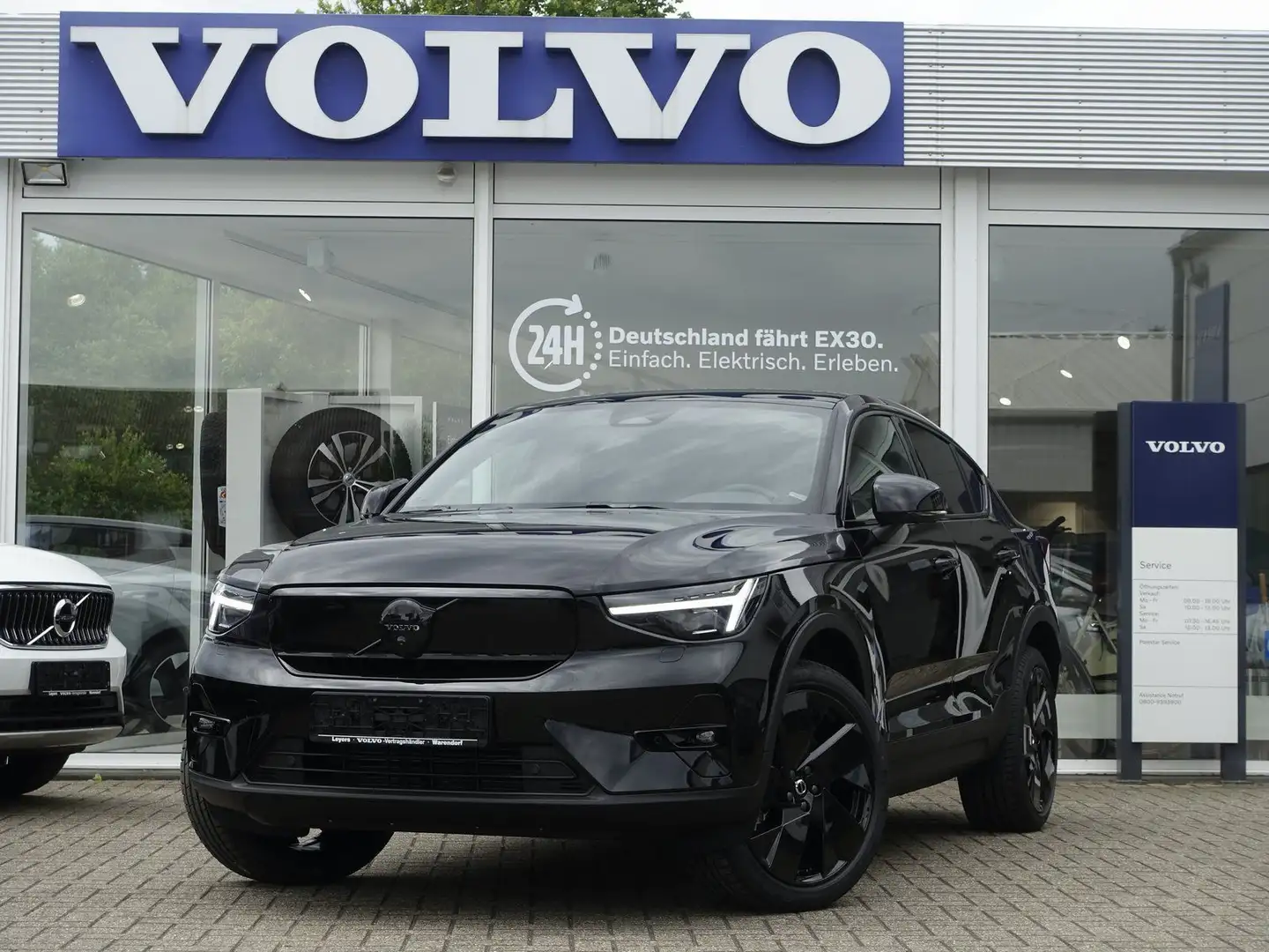 Volvo C40 EC40 Black Edition Ultra Single Ext. ab € 459,- Negru - 1