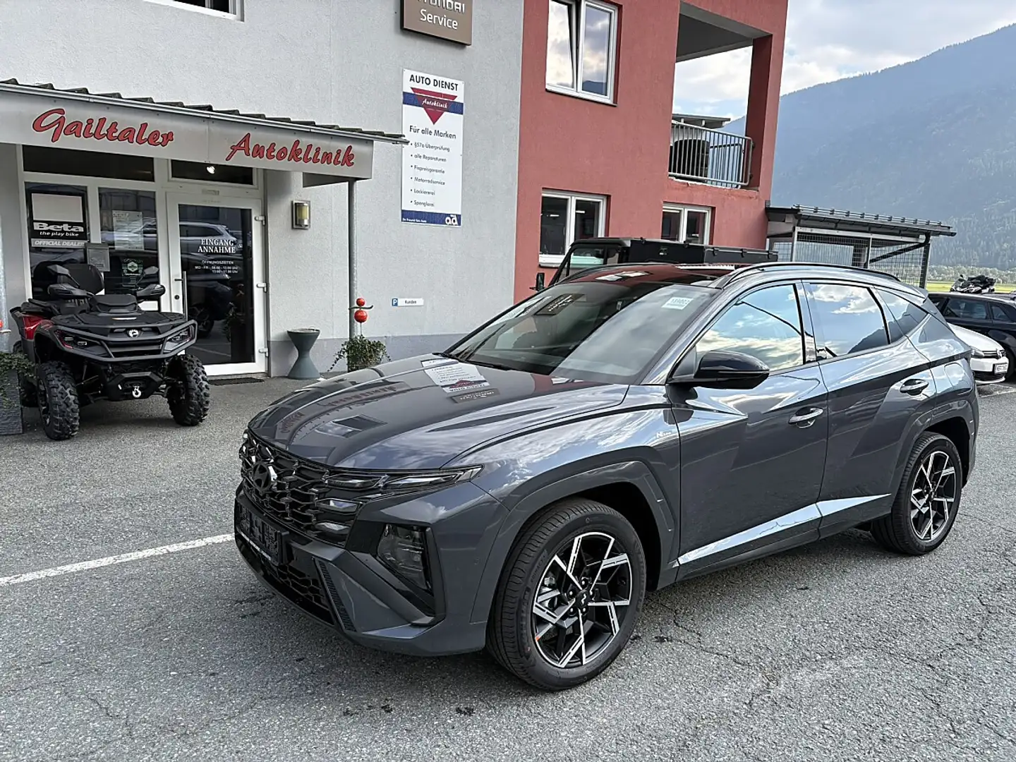 Hyundai TUCSON Tucson 1,6 T-GDI HEV 4WD N-Line Aut. Grau - 1