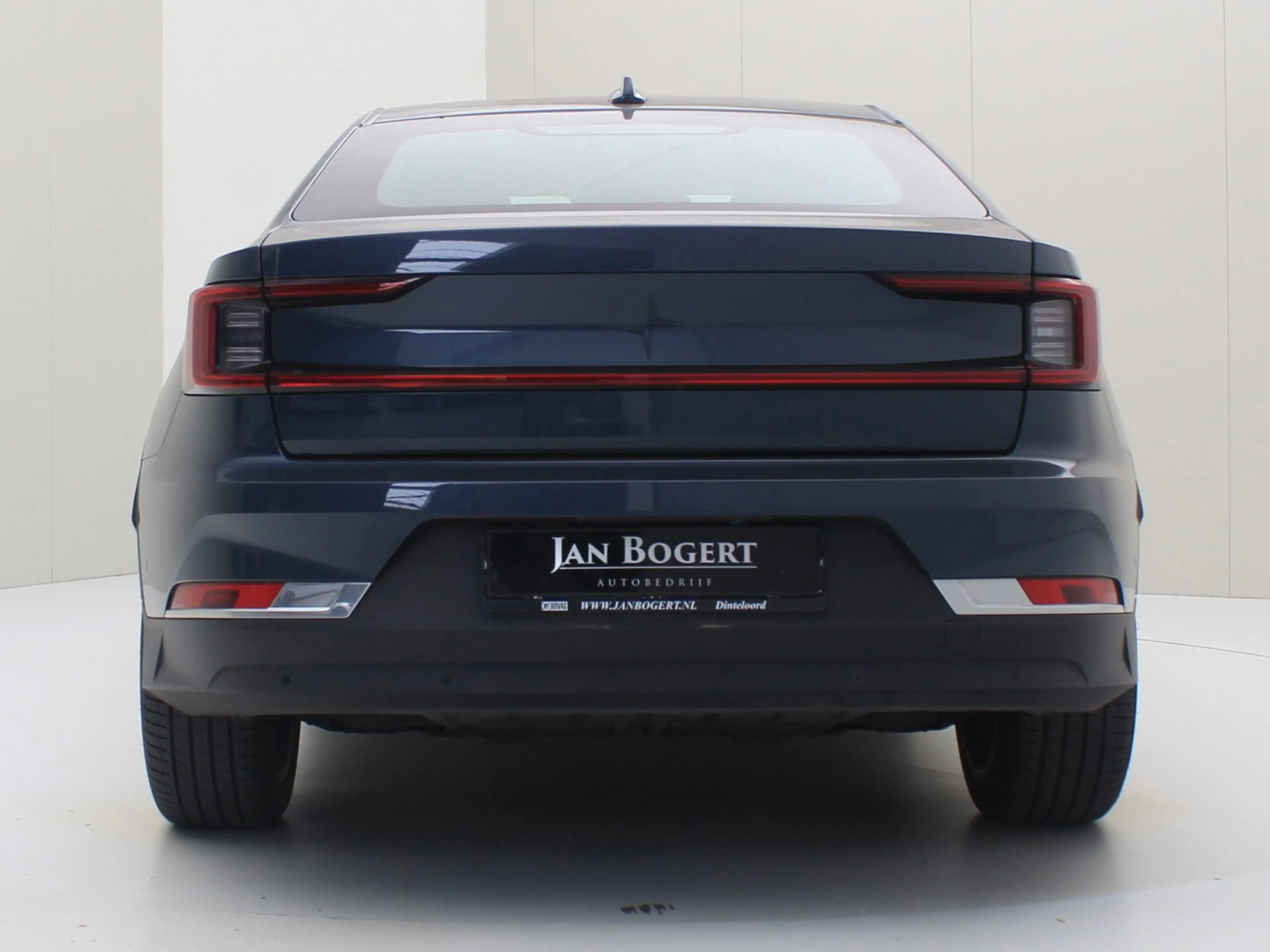 Polestar 2 Long Range Single Motor 231PK 92% SoH [ CARPLAY+19 — photo 6