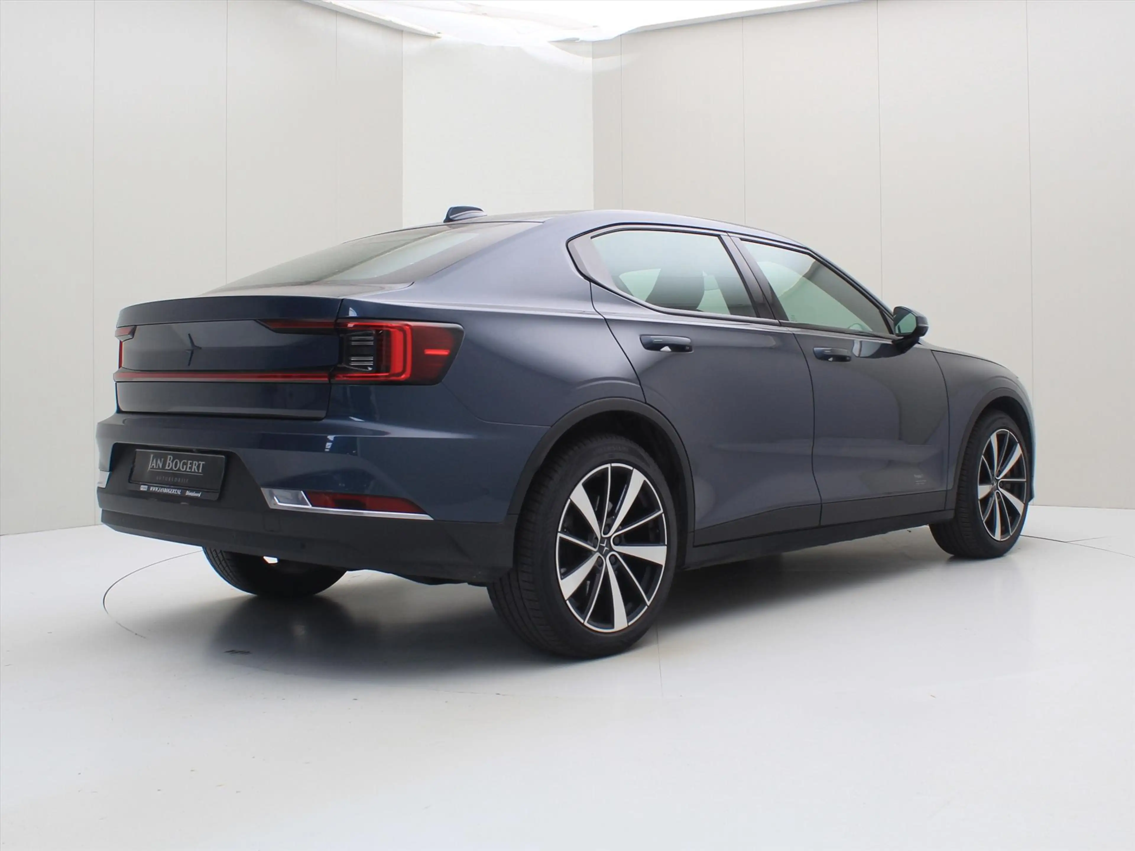 Polestar 2 Long Range Single Motor 231PK 92% SoH [ CARPLAY+19 — photo 2