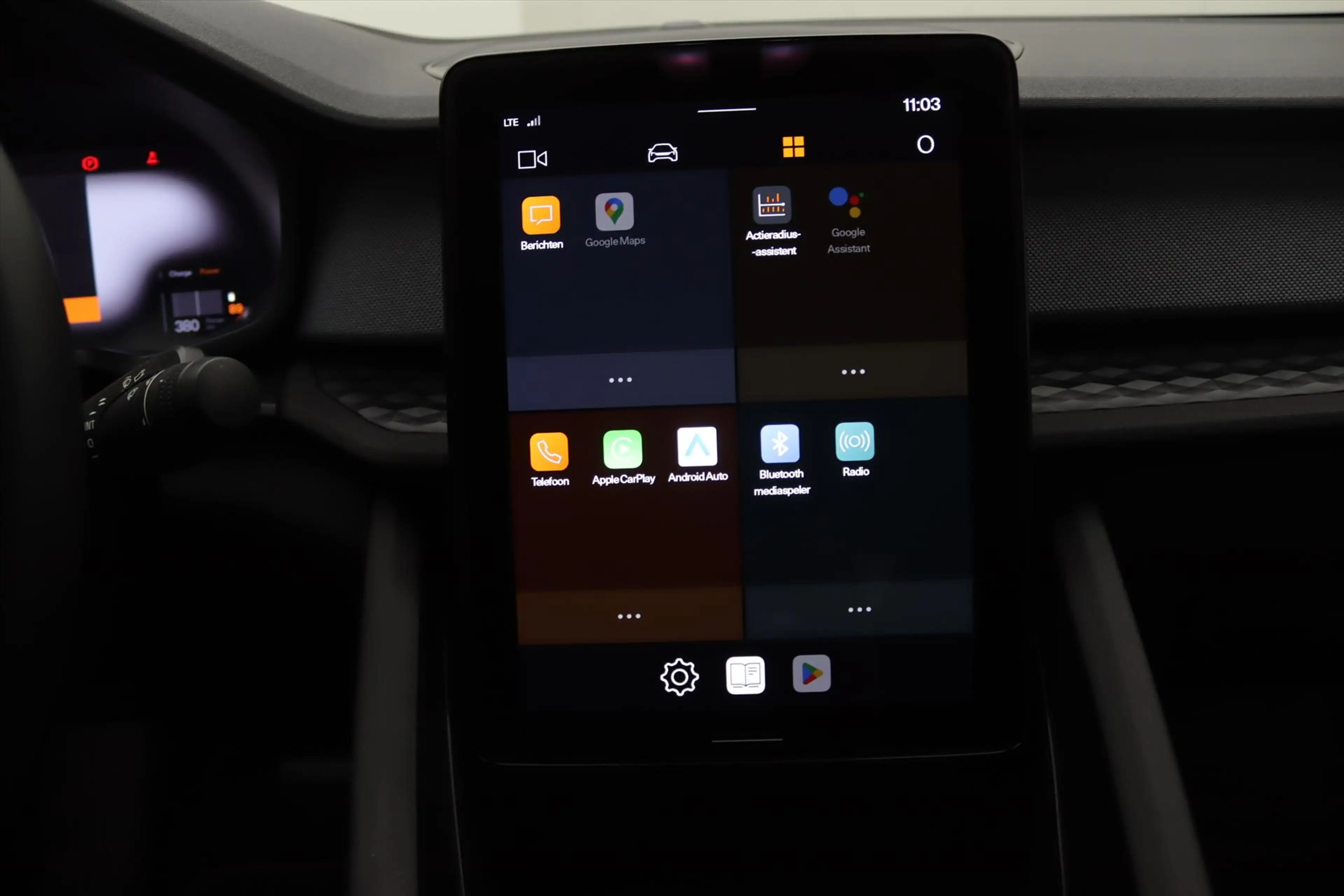 Polestar 2 Long Range Single Motor 231PK 92% SoH [ CARPLAY+19 — photo 41