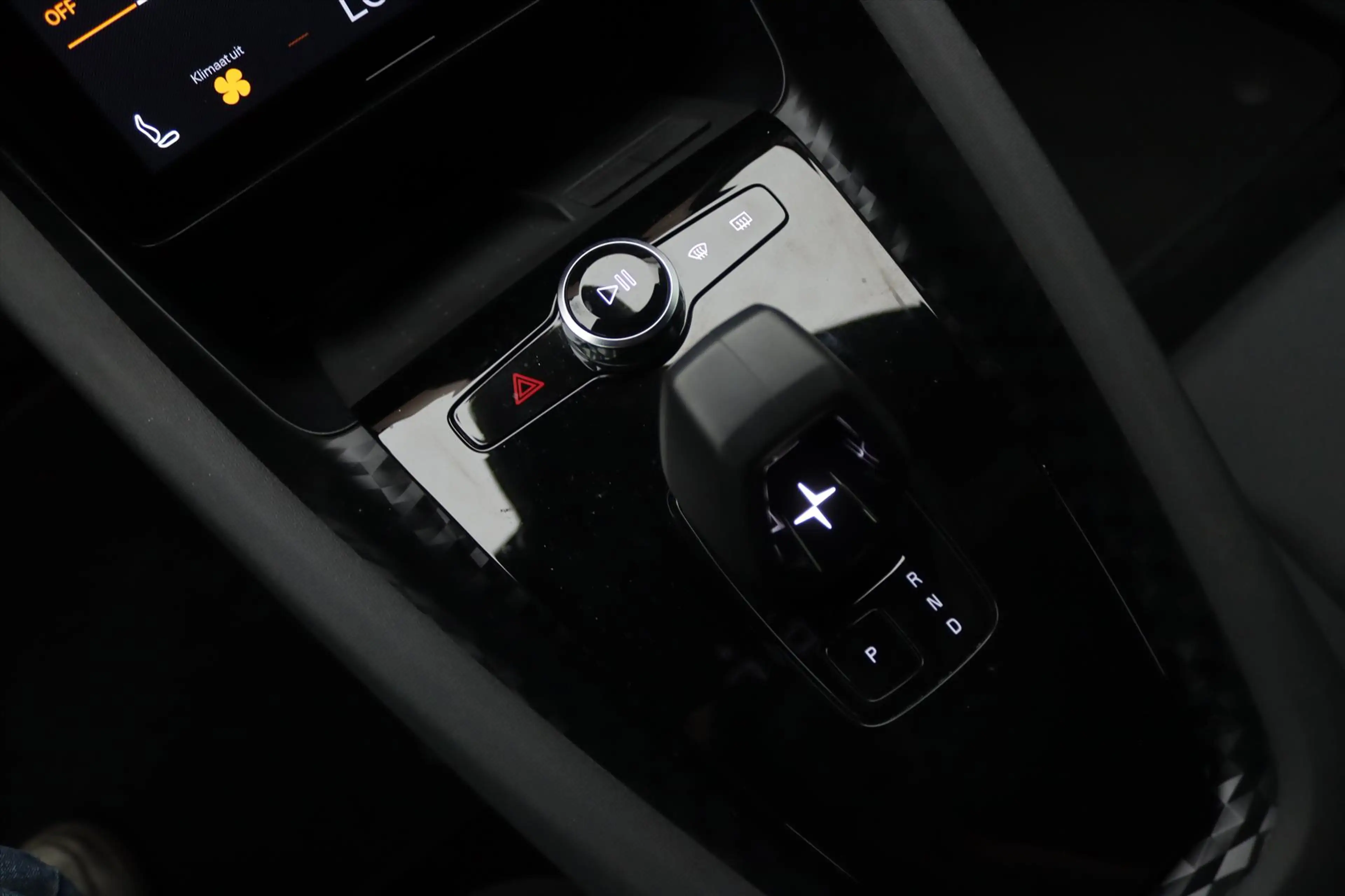 Polestar 2 Long Range Single Motor 231PK 92% SoH [ CARPLAY+19 — photo 37