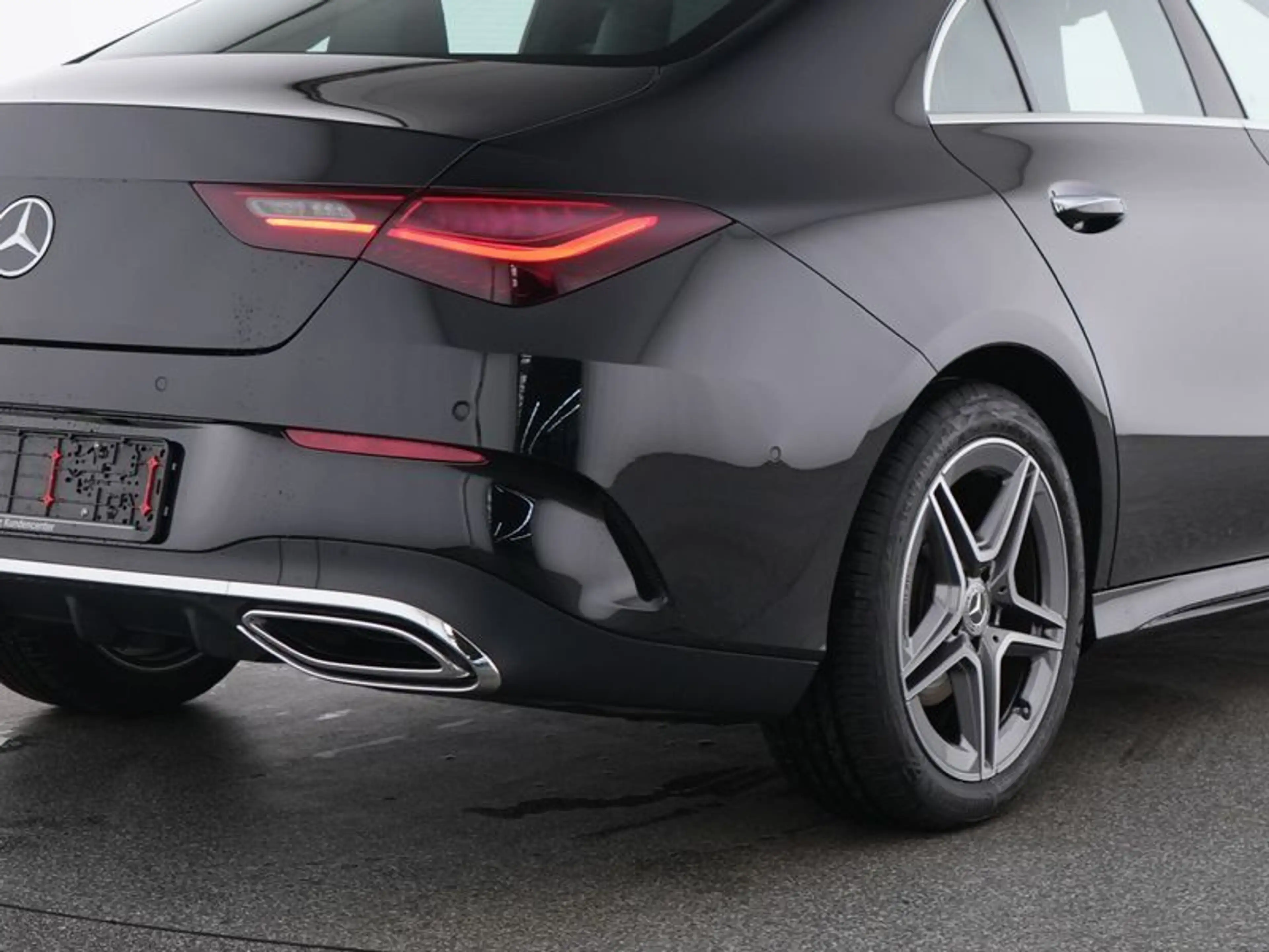 Mercedes-Benz CLA 200 AMG Plus*HUD*Pano*360°*Distronic*MuBeam* — photo 4