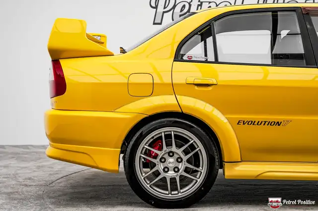 Mitsubishi Lancer Evo Evolution V / RARE Dandelion Yellow / Only 11.000 Ansicht 18