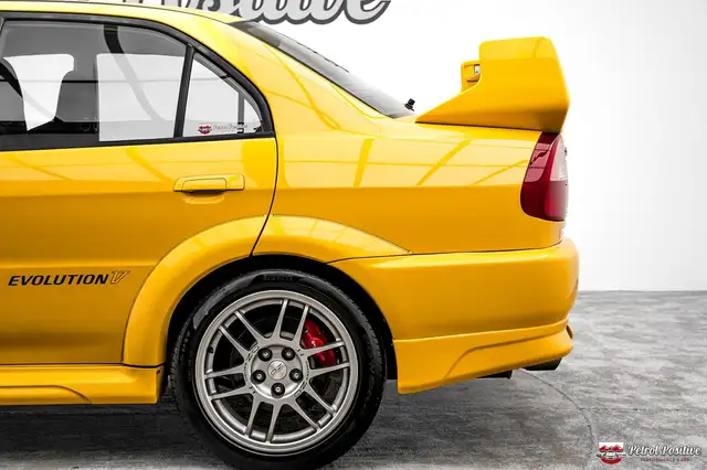 Mitsubishi Lancer Evo Evolution V / RARE Dandelion Yellow / Only 11.000 Ansicht 29