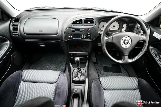 Mitsubishi Lancer Evo Evolution V / RARE Dandelion Yellow / Only 11.000 Ansicht 45