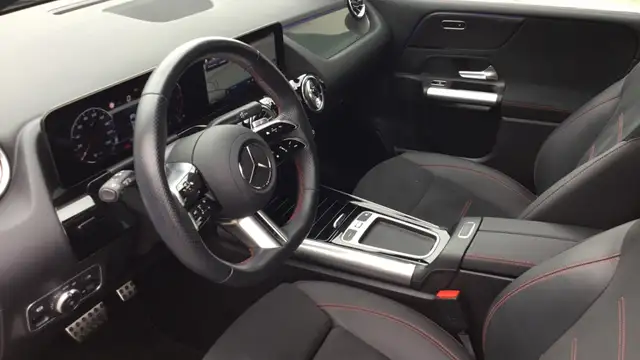 Mercedes-Benz B Class view 6