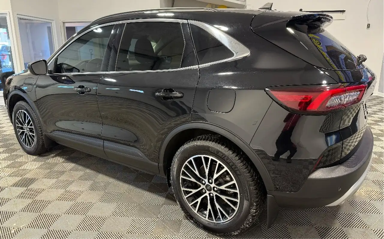 Ford Escape снимка Ford Escape