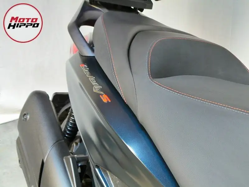 Piaggio Beverly 400 - foto 8