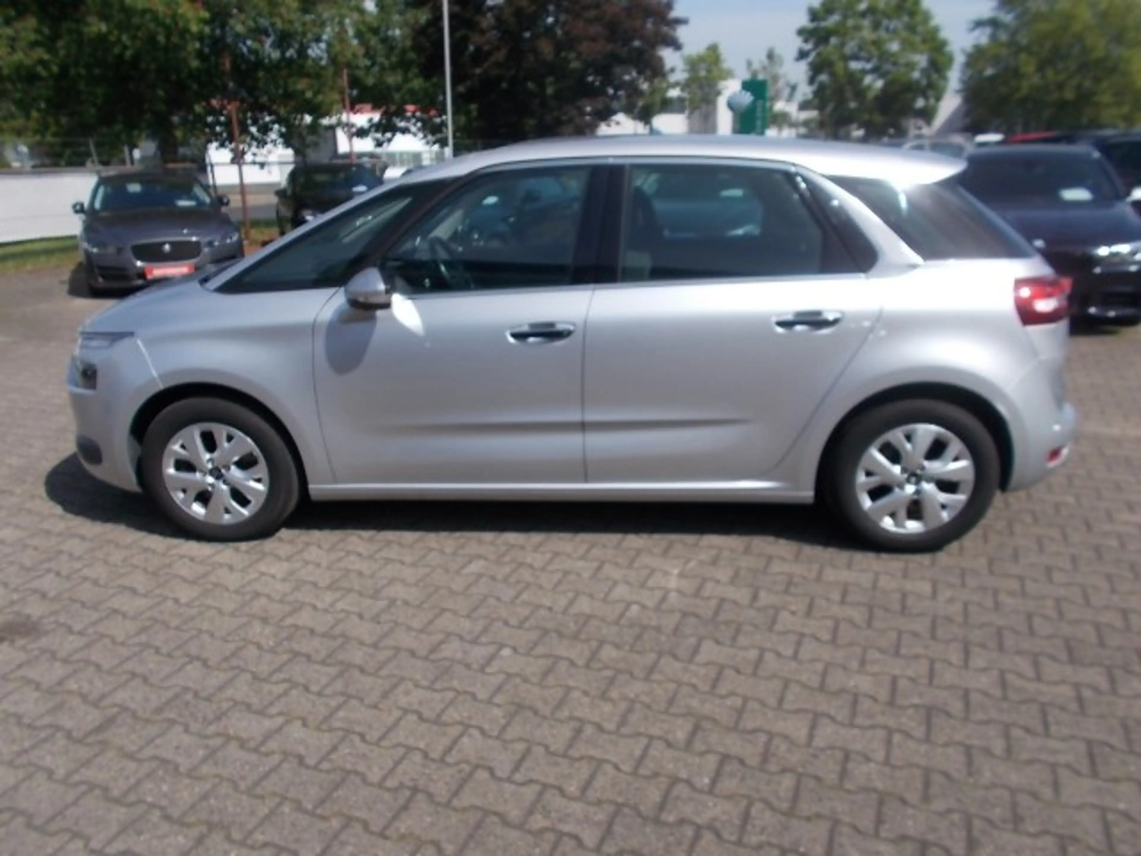 Citroen C4 Picasso Selection 1.6 THP, AHK Navi Park Assistent — photo 8