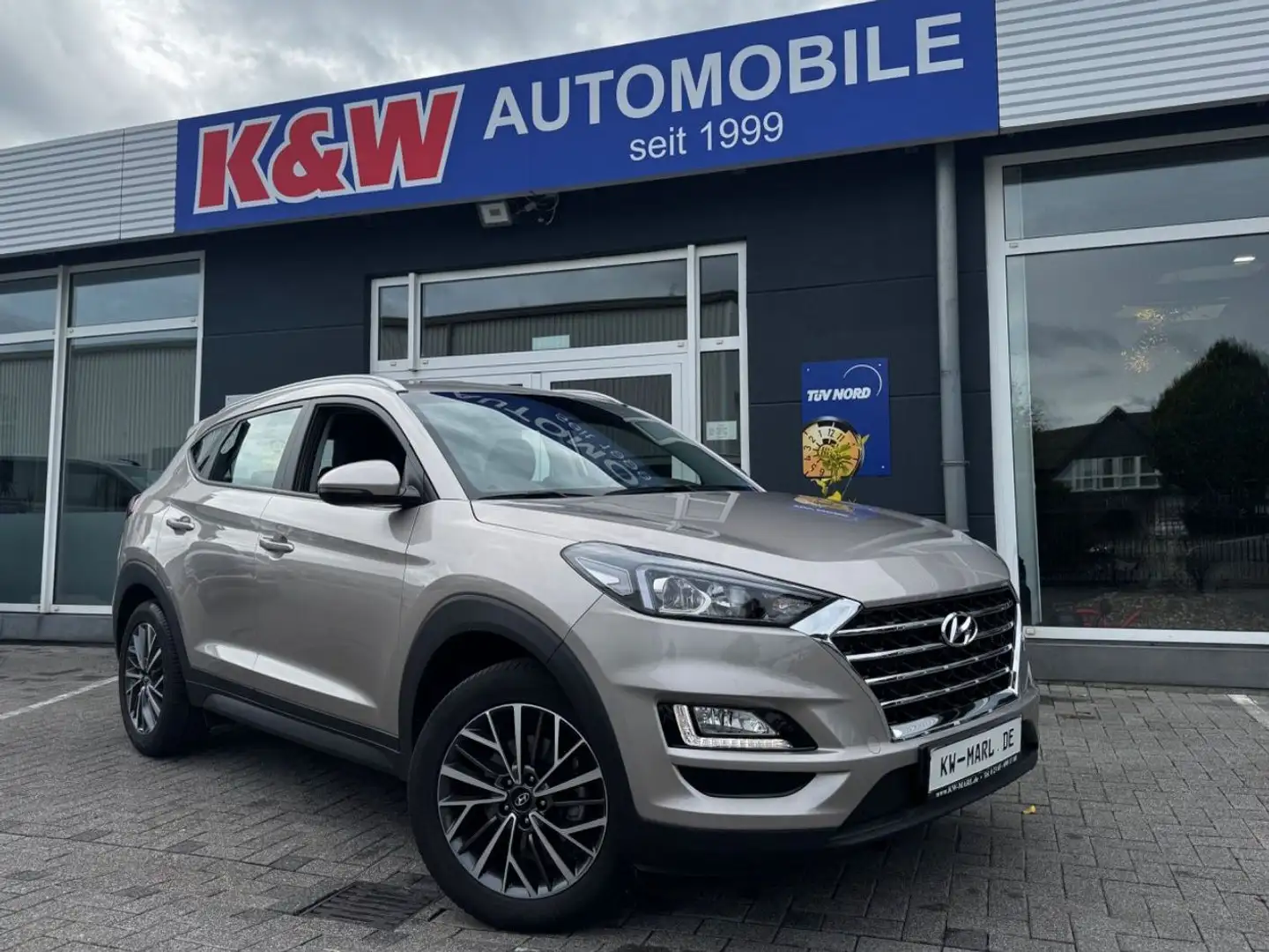 Hyundai TUCSON TUCSON Advantage NAVI+CAM KLIMAAUTO AHK SITZHEIZ Bianco - 1