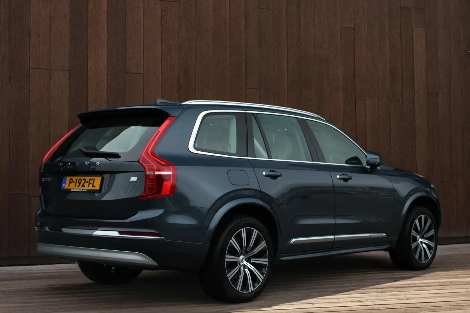 Volvo XC90 T8 Recharge AWD Inscription Long-Range | Adaptive Bleu - 2