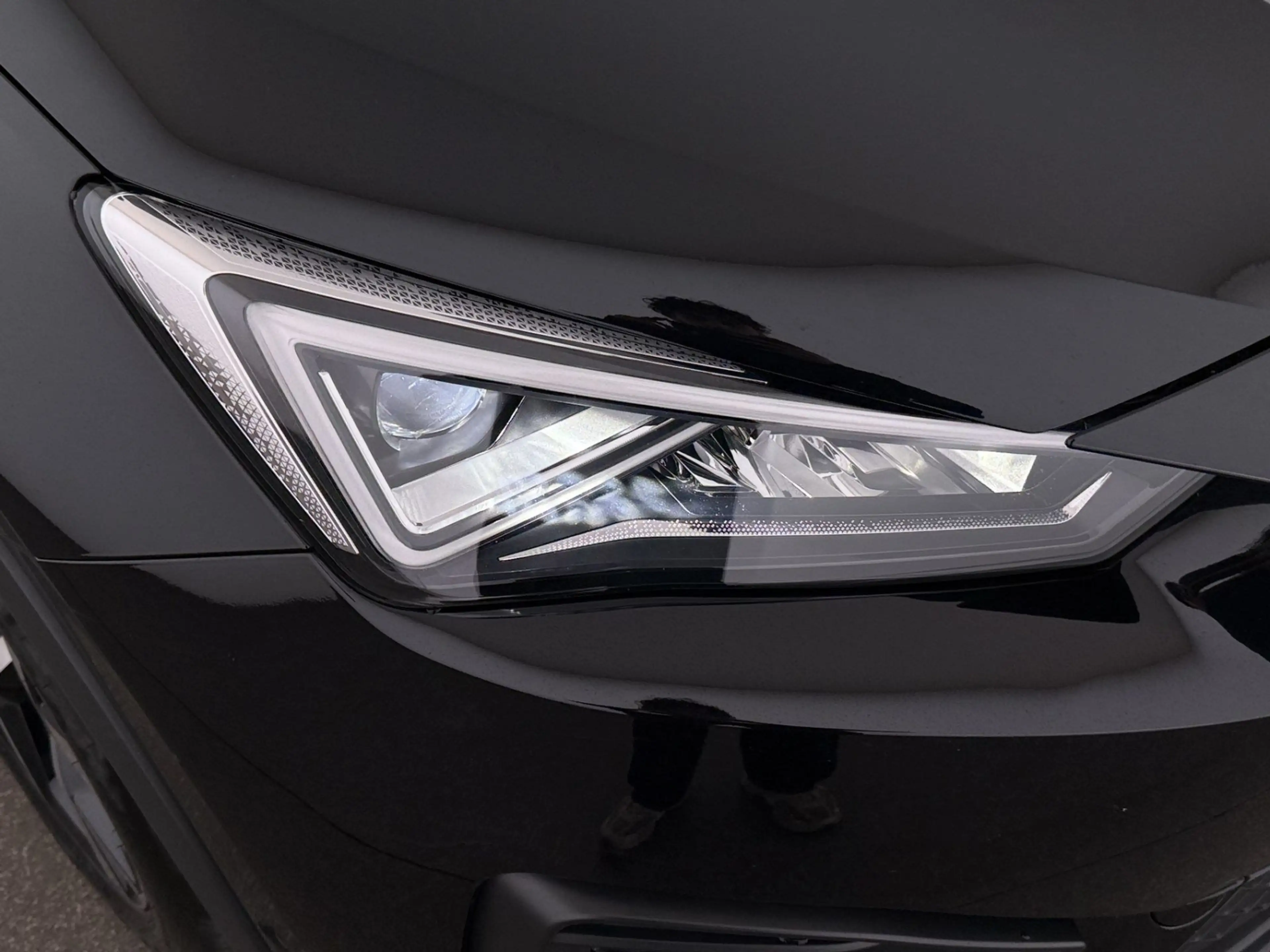 SEAT Tarraco 1.5 TSI FR Aut LED AHK RADAR NAVI SITZHZG — photo 13