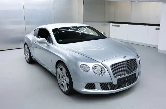 Bentley Continental GT 6.0 W12 Mulliner Scheckheft