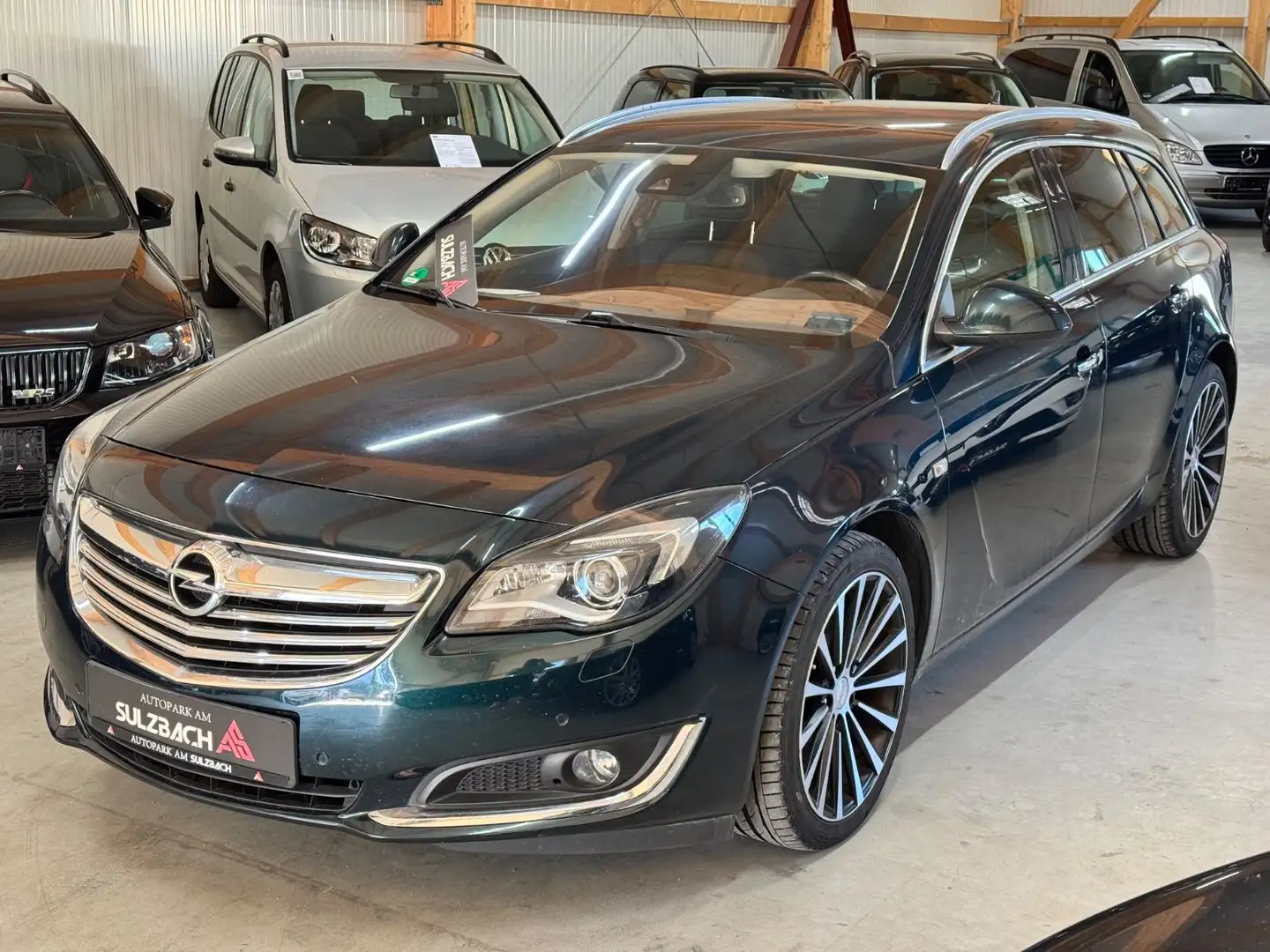 Opel Insignia A Sports Tourer Innovation Vert - 1