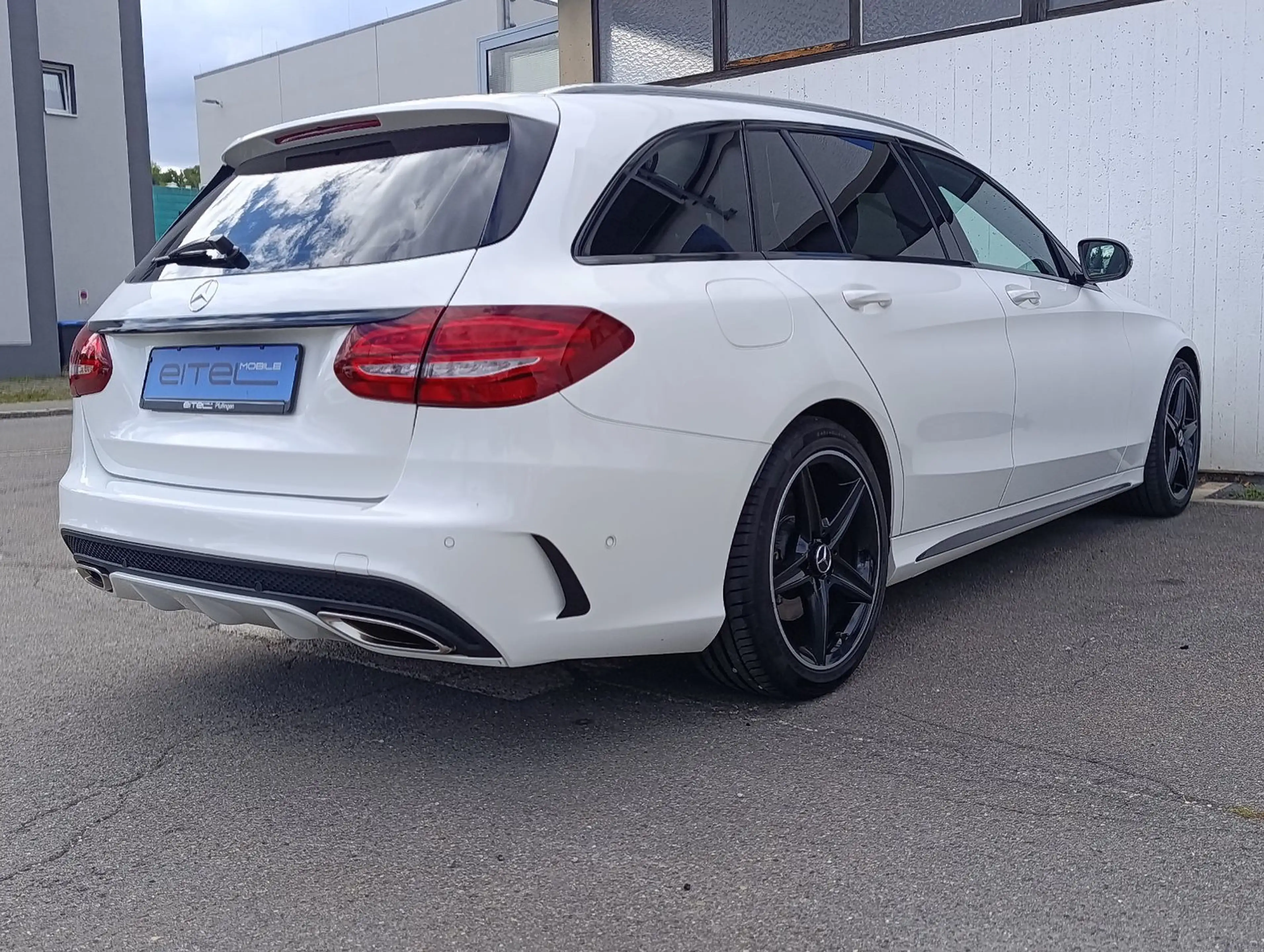 Mercedes-Benz C 200 T-Modell AMG Vollleder PDC SHZ LED Tempo. — photo 3