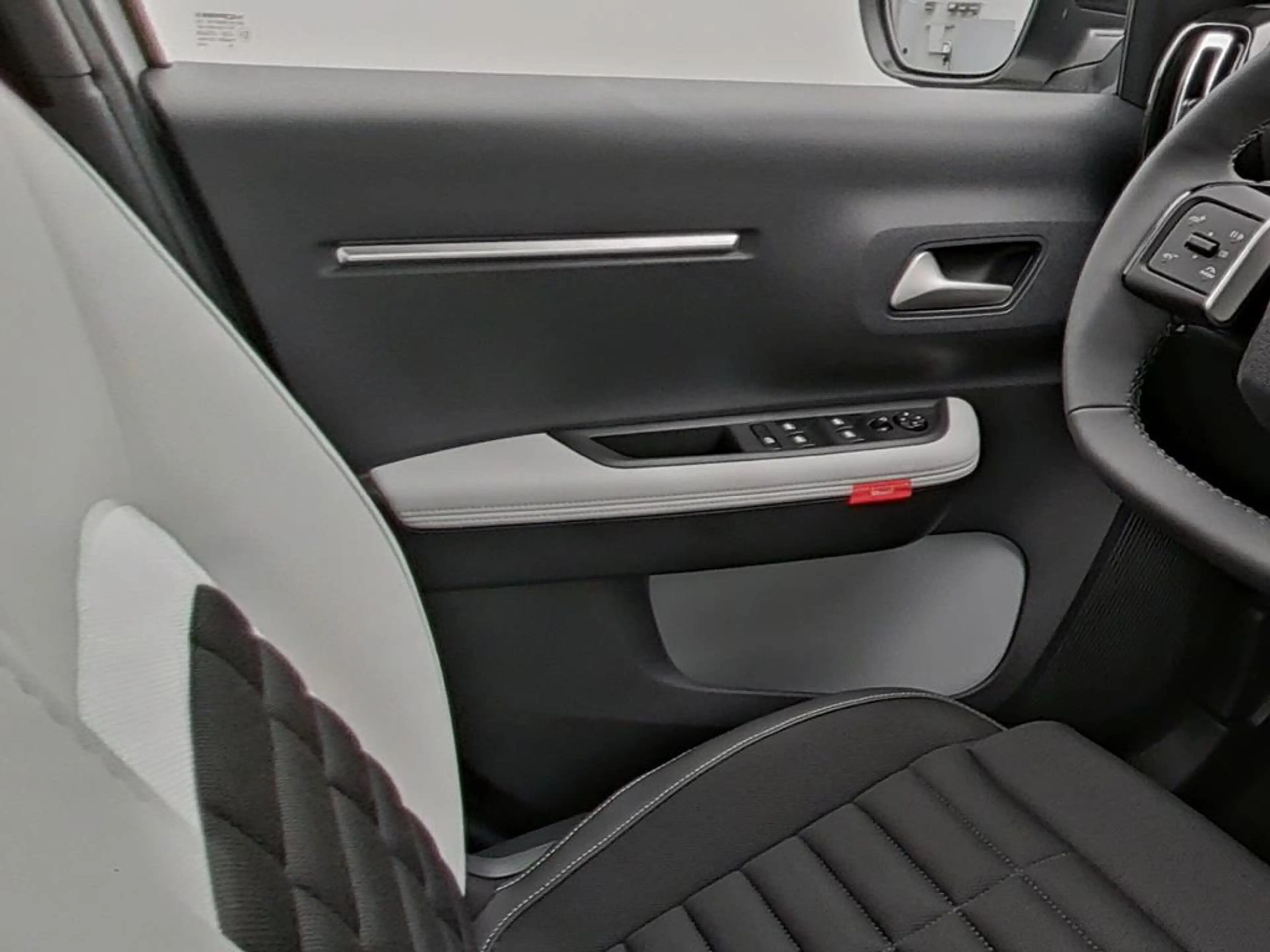 Citroen C3 Aircross Hybrid 145 Doppelkupplung 6-Gang MAX — photo 15