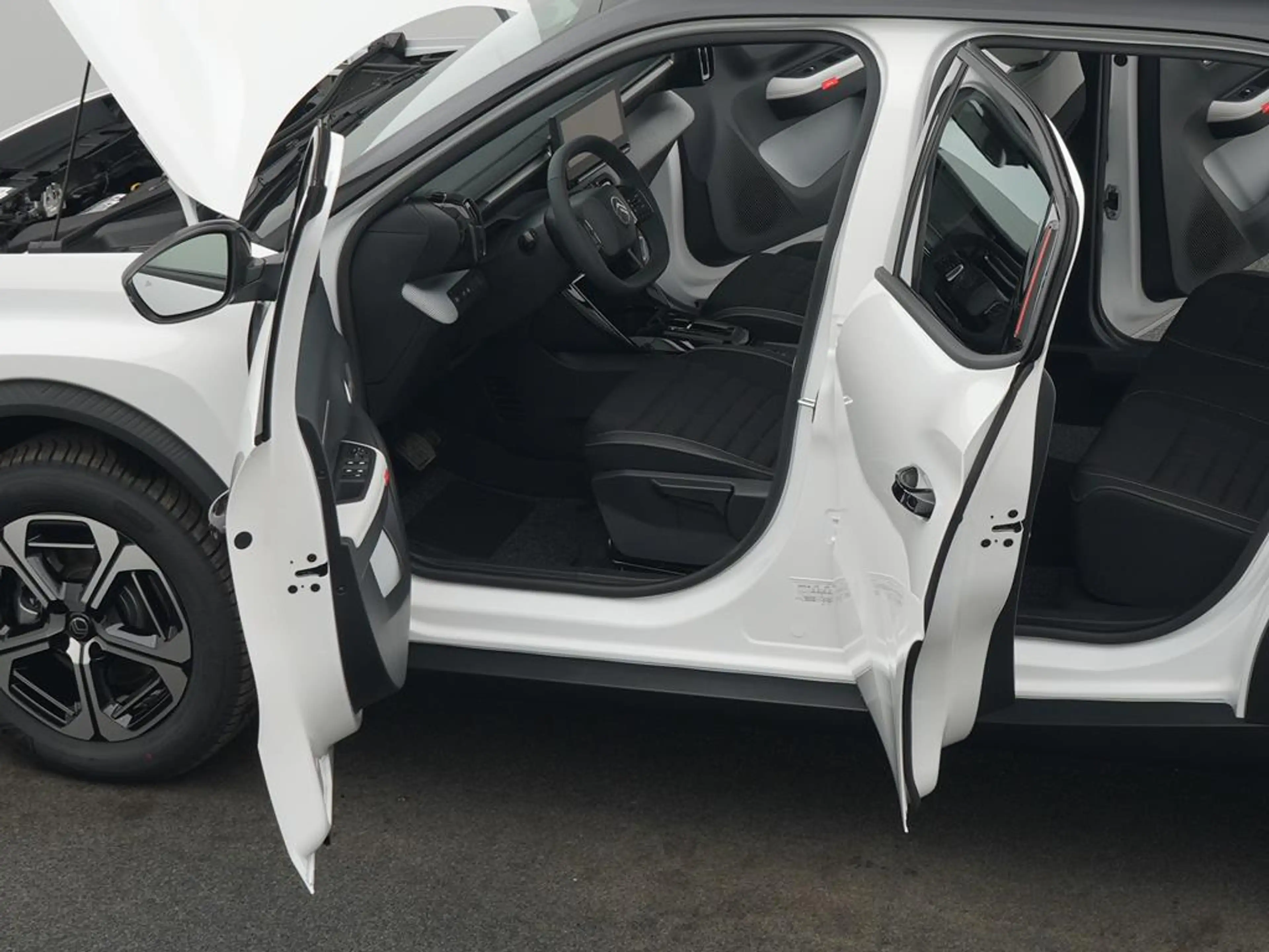Citroen C3 Aircross Hybrid 145 Doppelkupplung 6-Gang MAX — photo 16