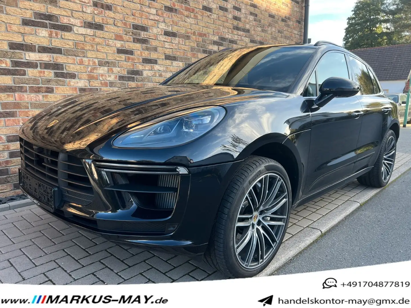 Porsche Macan Turbo Approved 10/27 Pano BOSE Luftfed ACC Noir - 1
