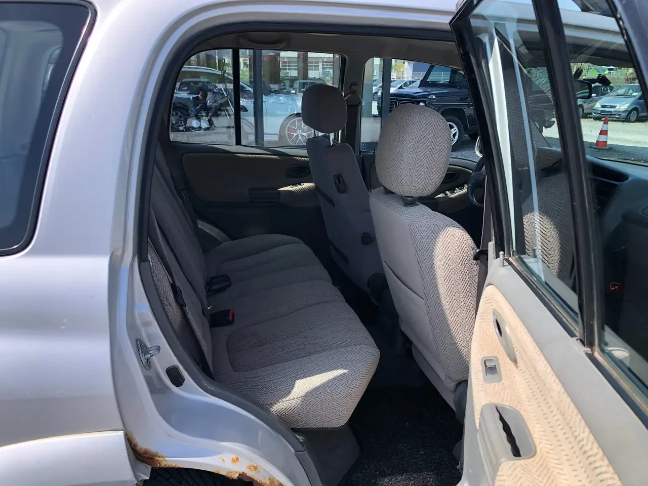 Suzuki Grand Vitara V6-2.5 4x4 AHK*KLIMA*3.Hand*, foto 8