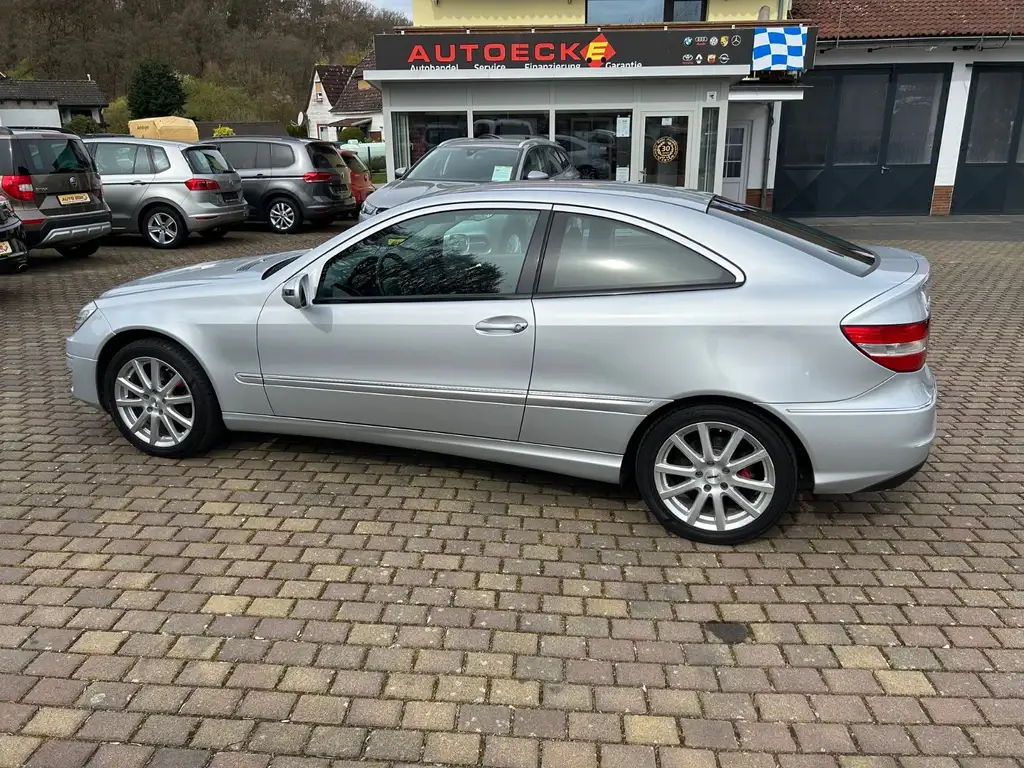 Mercedes-Benz CLC 2009 из Европы — купить под ключ