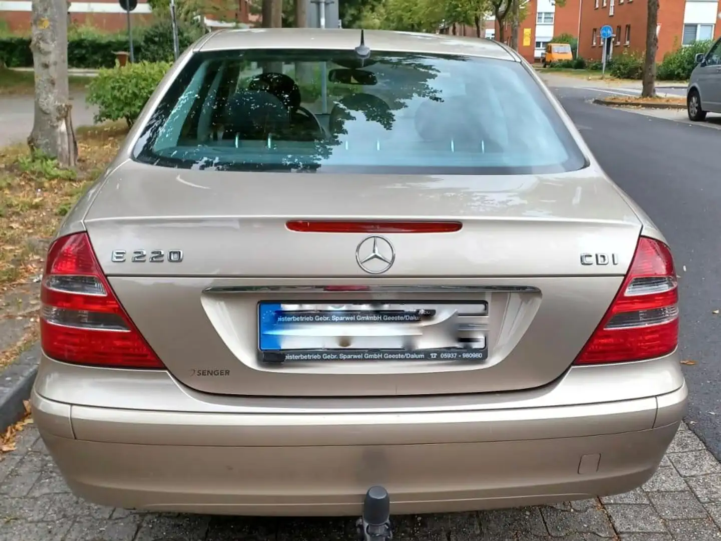 Mercedes-Benz C 220 C 220 CDI Automatik Classic Gold - 2
