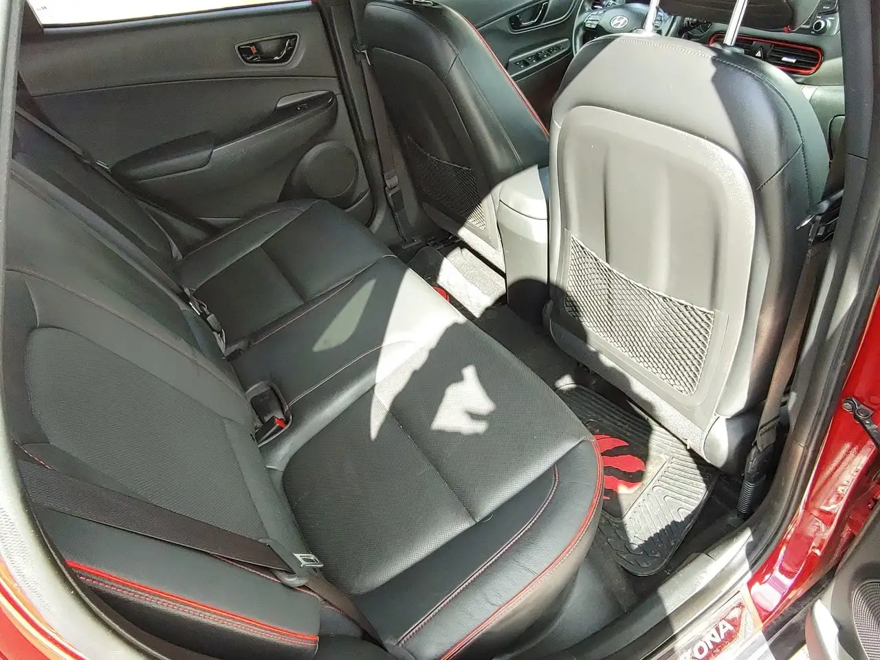 Hyundai KONA снимка Hyundai KONA