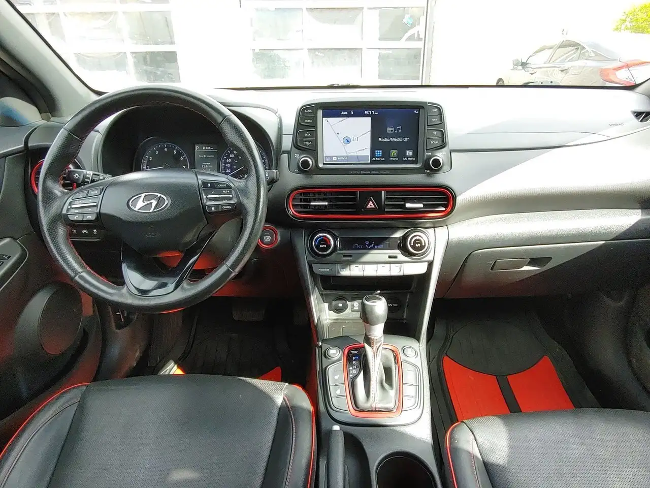 Hyundai KONA снимка Hyundai KONA