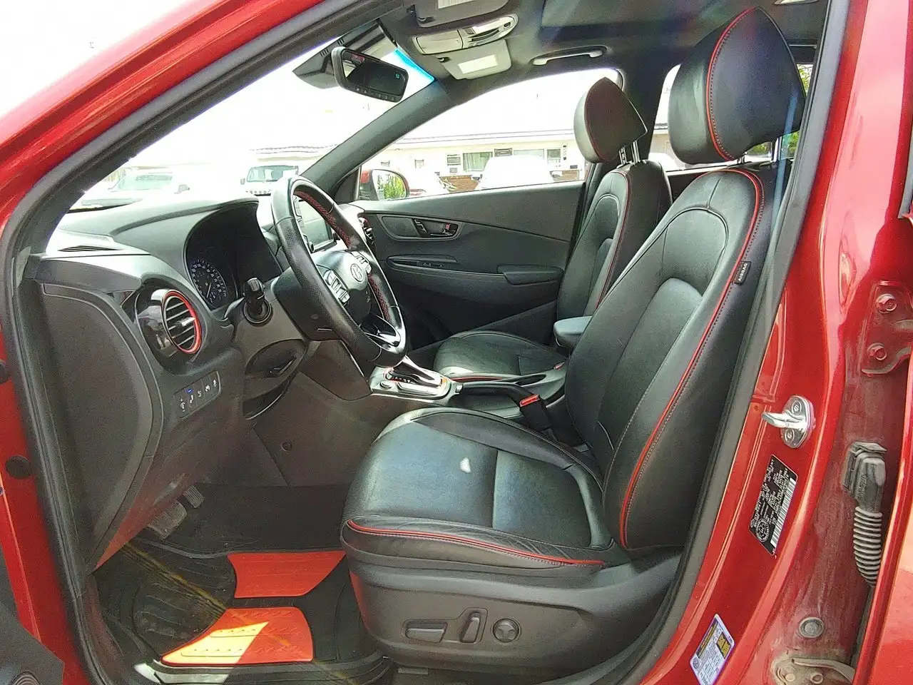 Hyundai KONA снимка Hyundai KONA
