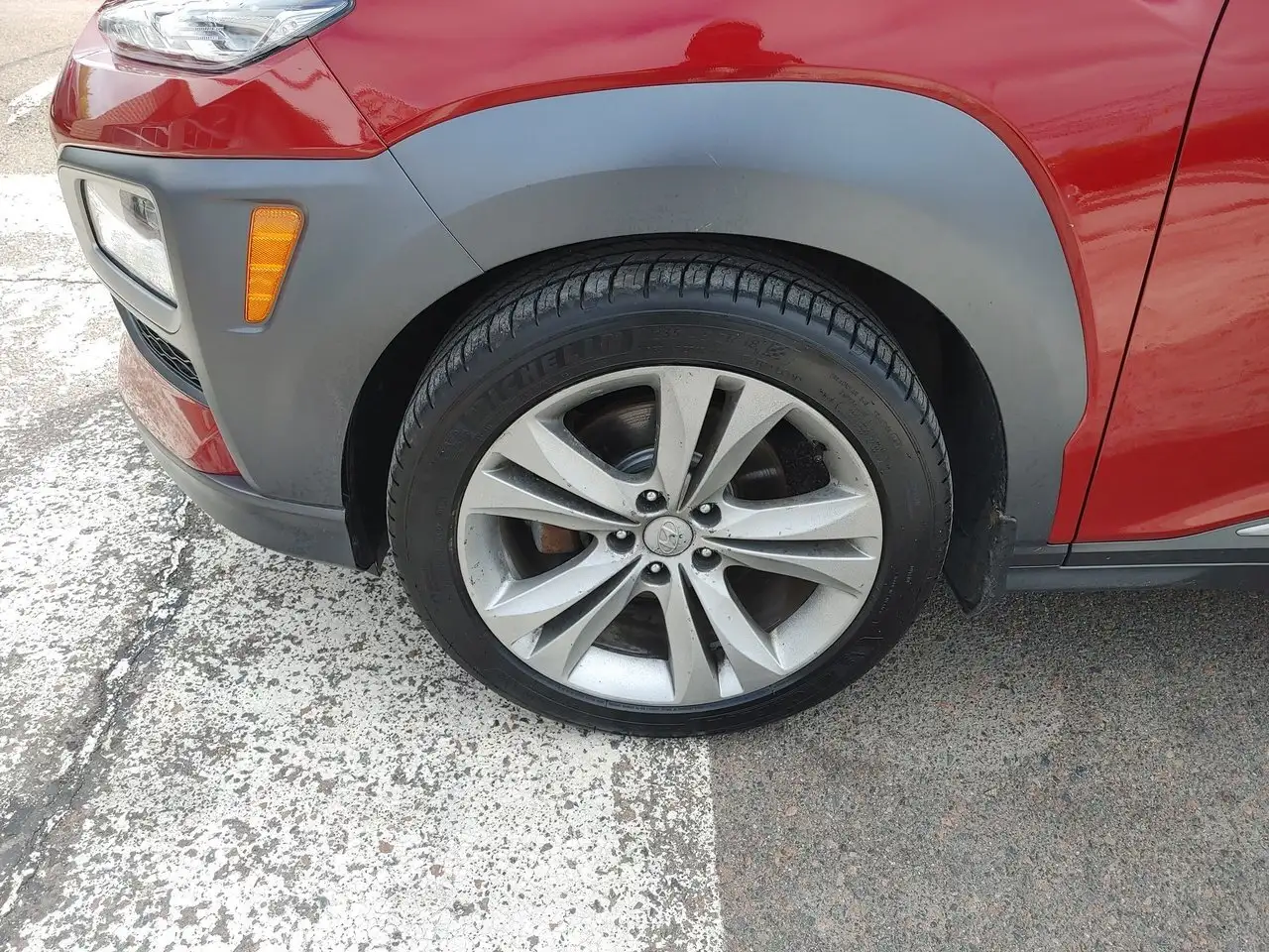 Hyundai KONA снимка Hyundai KONA